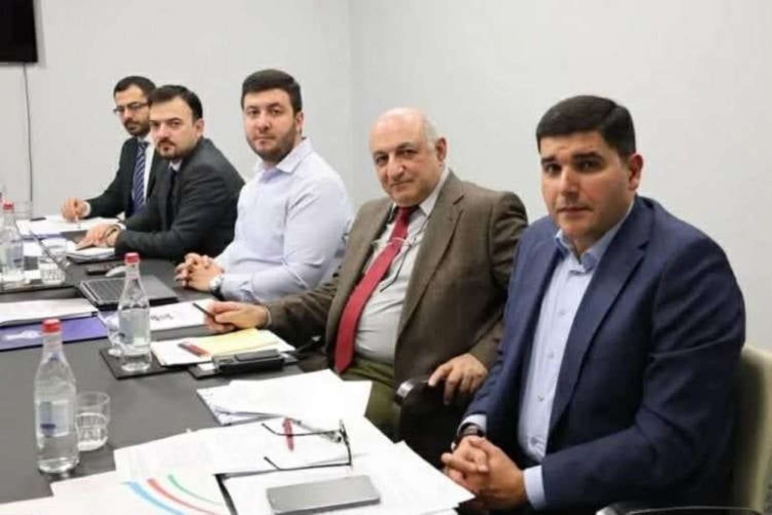 Bakıda telefonu açanda bu sözü deyirlər, elə bil, İrəvandasan - Video 