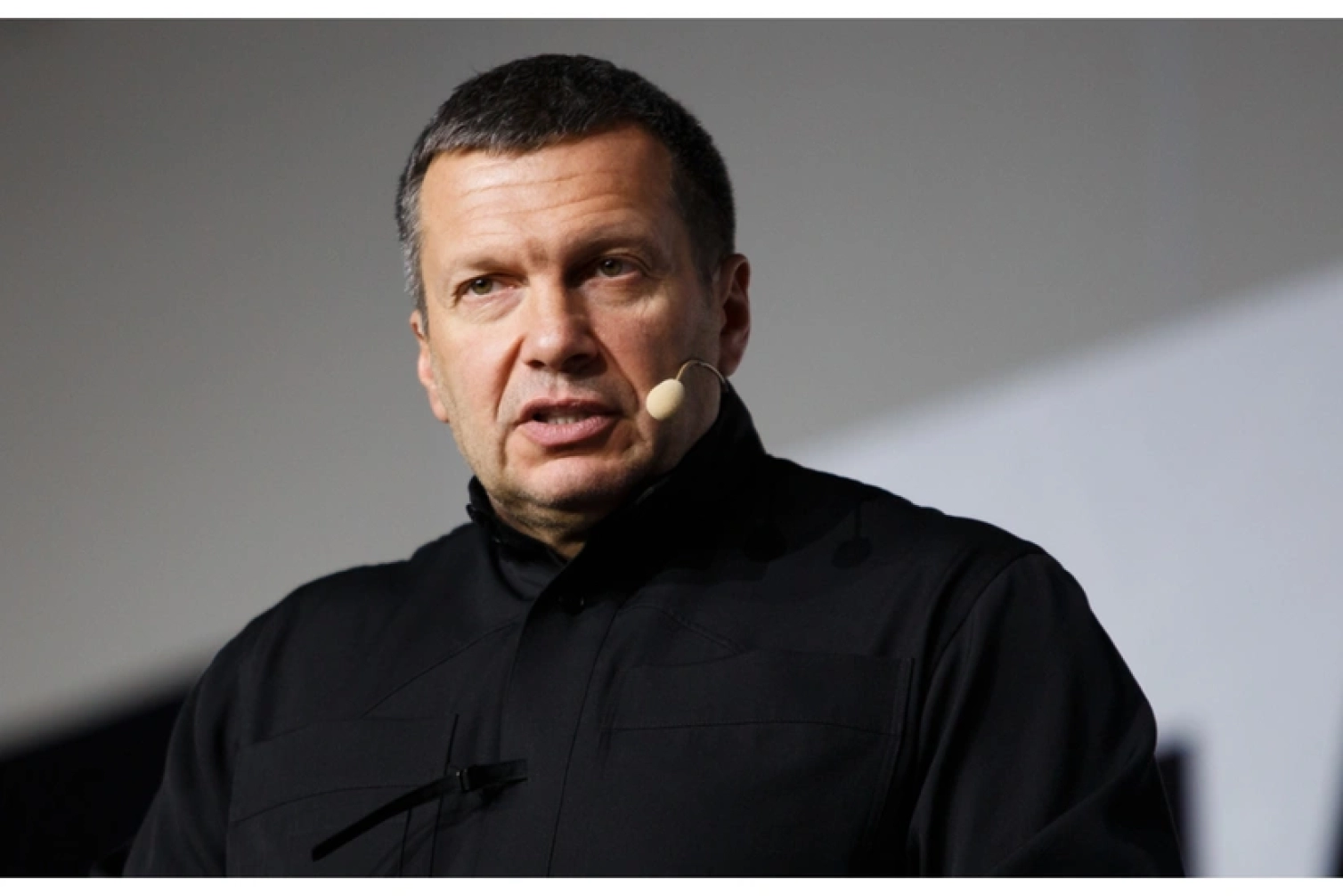 Zəhərli pizza ilə sui-qəsd: Solovyovu öldürmək istədilər  