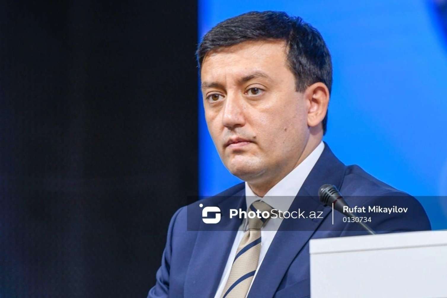 Özbəkistanlı deputat Naxçıvanda babasının məzarını ziyarət etdi 