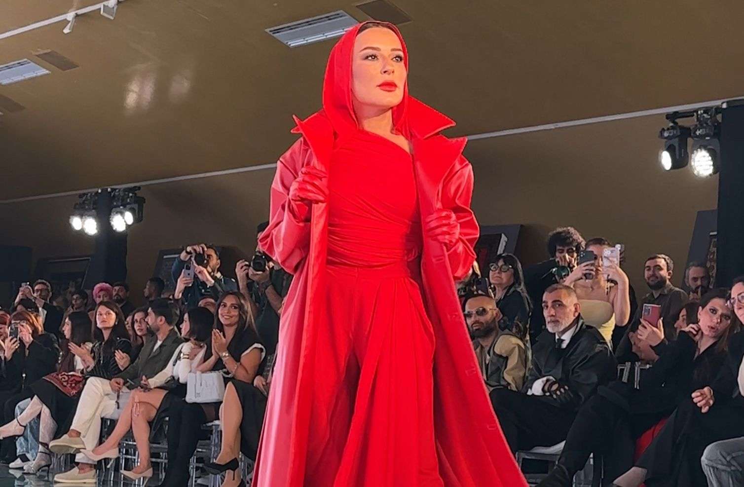 Tünzalə Ağayeva podiumda – FOTO, VİDEO 