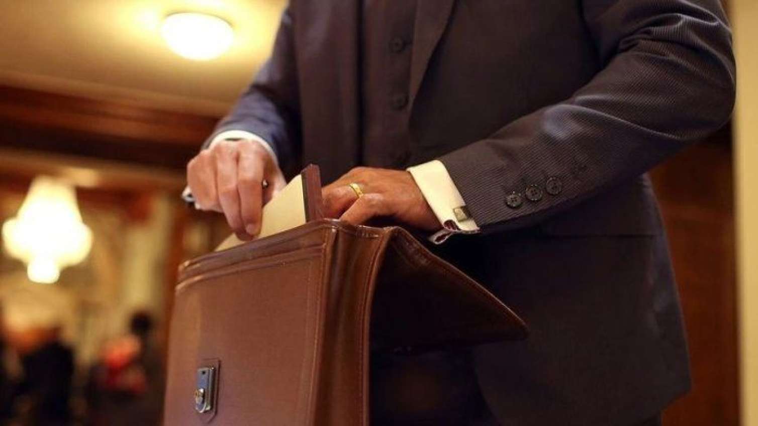 Məhkəmə keçmiş bələdiyyə sədri ilə bağlı qərar verdi 