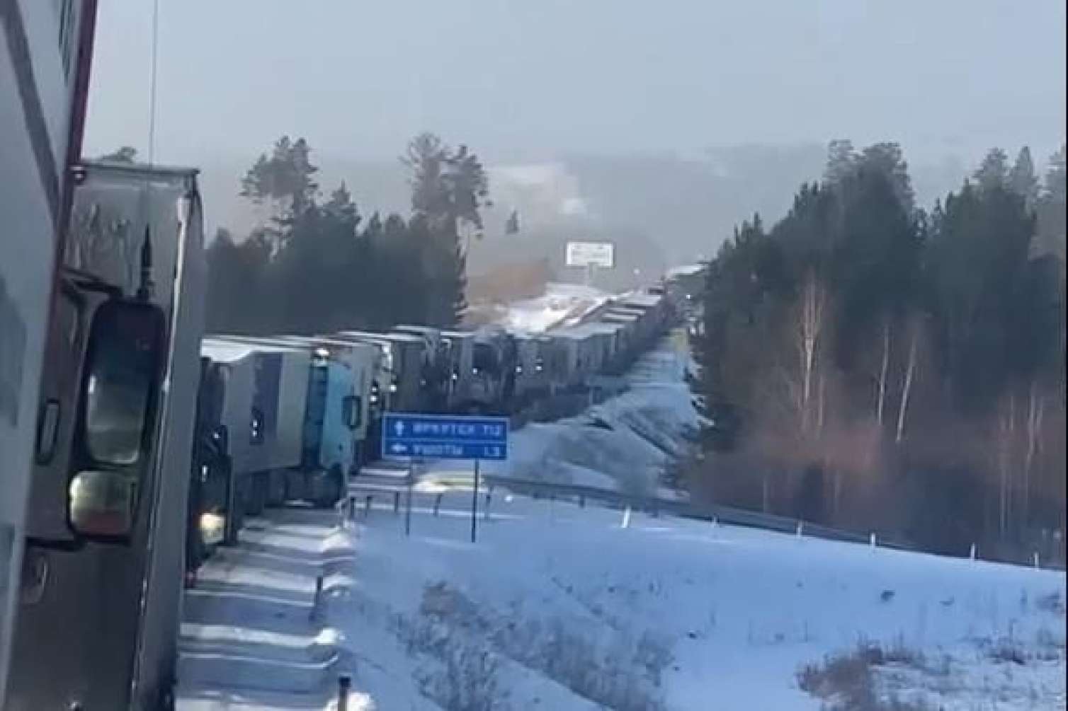 Rusiyada 85 km-lik tıxac var – 22 saatdır davam edir – VİDEO 