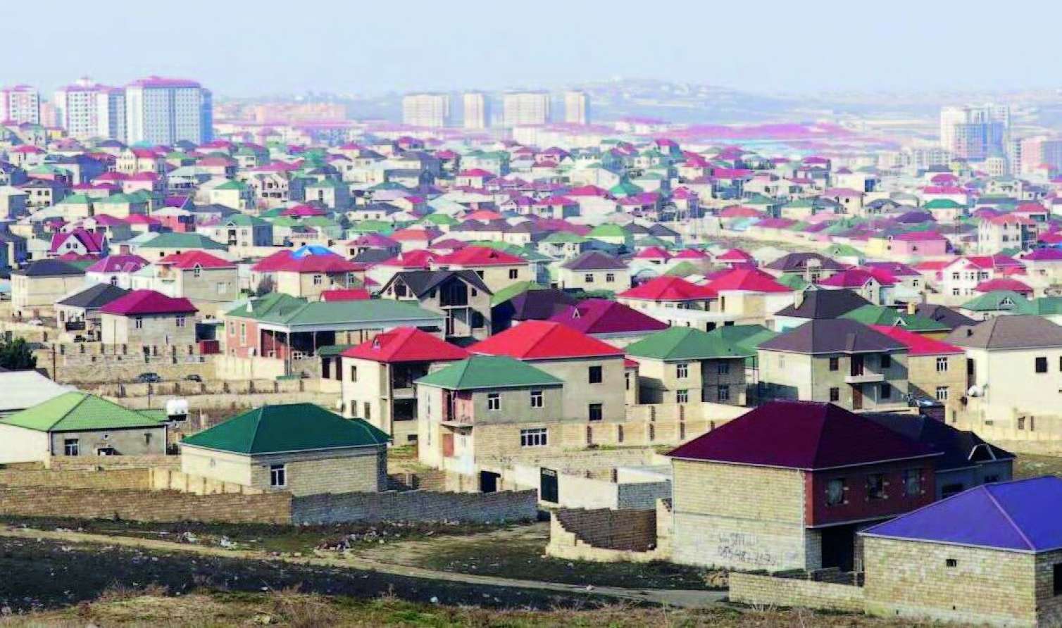 Kənd təsərrüfatı təyinatlı torpaqlarda tikilmiş evlərin aqibəti necə olacaq? — VİDEO 