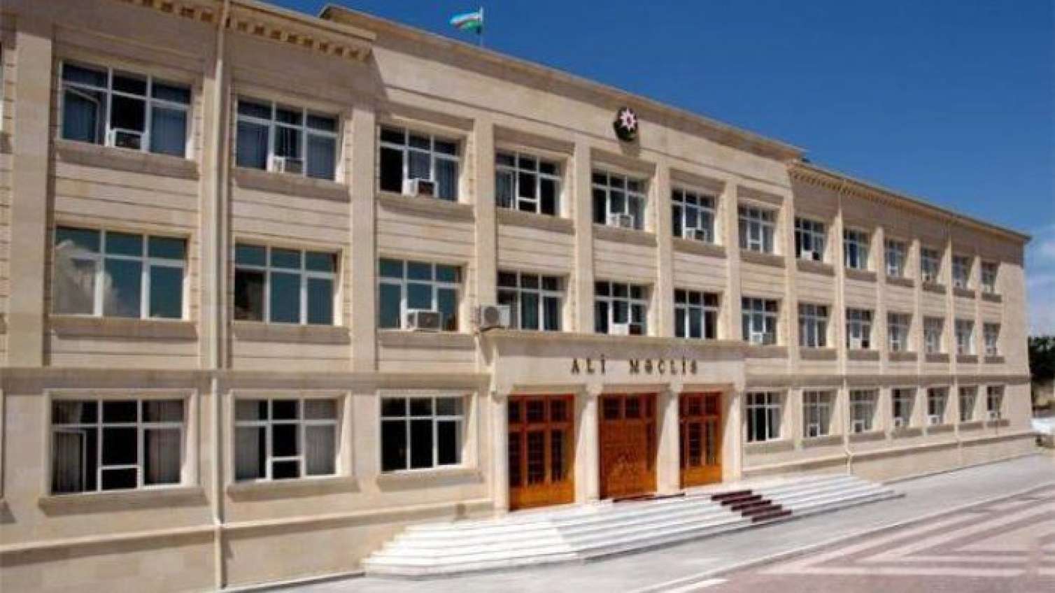 Bu deputatların mandatı ləğv ediləcək 