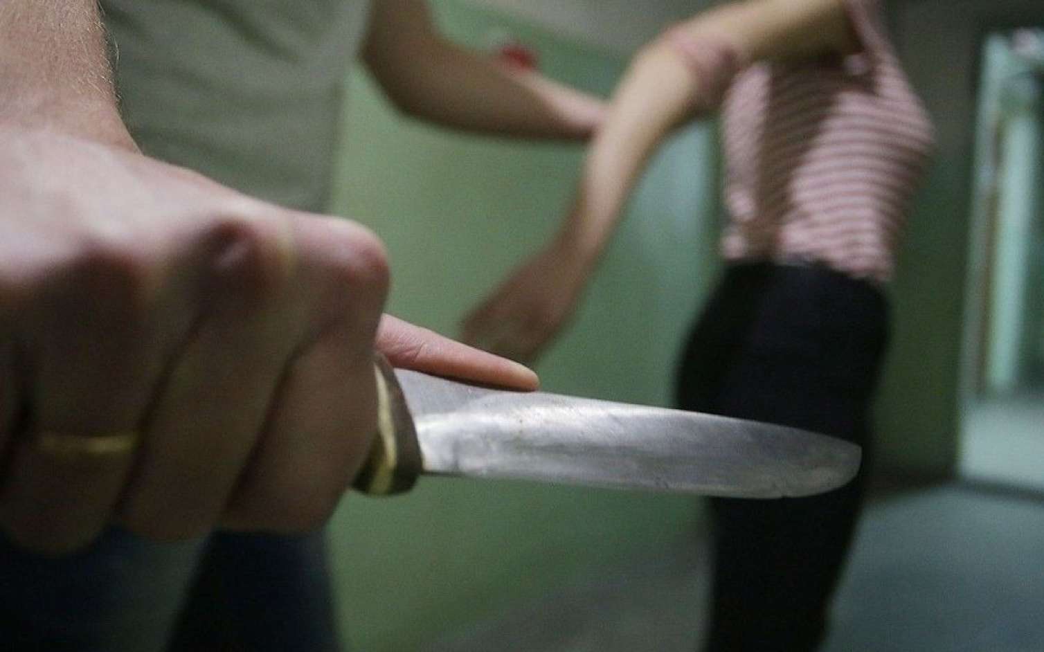 Goranboyda qardaş qonşudan hamilə qalan bacısını öldürmək istədi - TƏFƏRRÜAT 