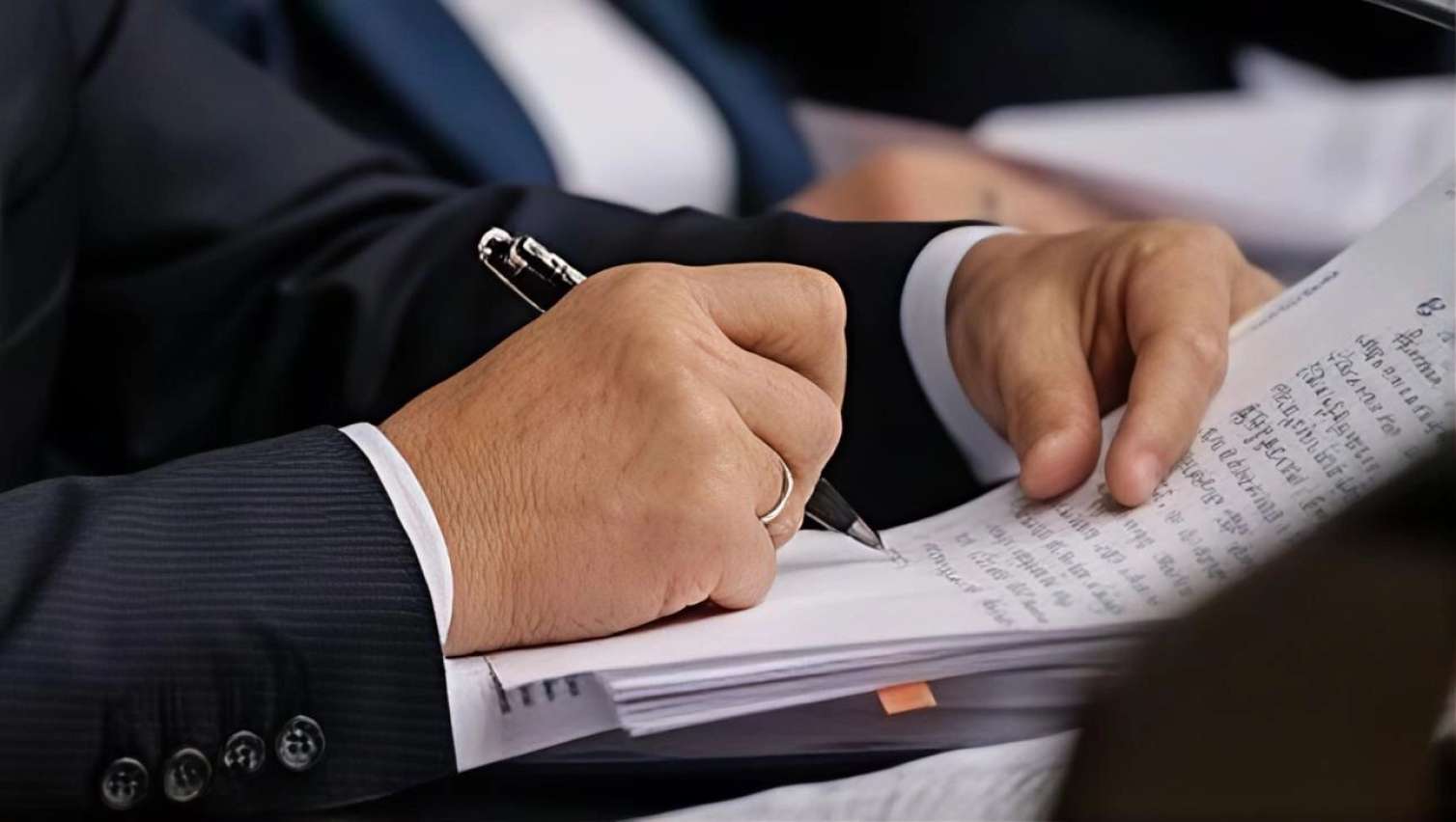 Bərdə Kommunal Təsərrüfatı İdarəsinin direktoru cərimələndi 