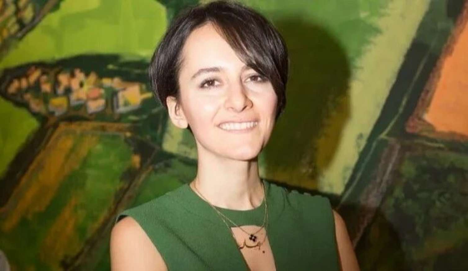 Məhsəti Gəncəvini əxlaqsız çıxaran eks-nazirin qızı kimdir? 