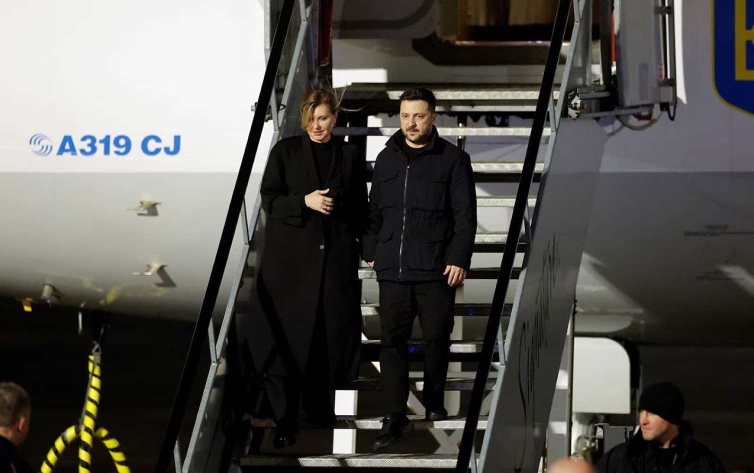 Zelenskinin təyyarəsinin yaxınlığında naməlum dronlar uçdu 