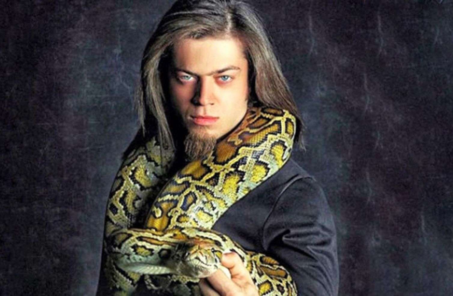 Türkiyədə fırıldaqçılıqla məşğul olan iranlı “sehrbaz” saxlanıldı  