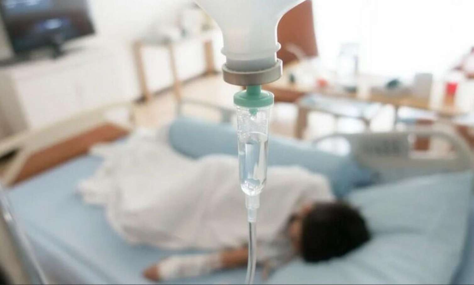 Salyanda məktəbdə 20 şagird tüstüdən zəhərləndi 