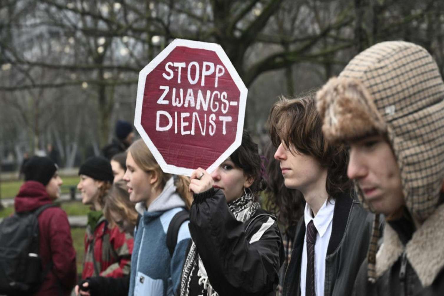 Almaniyada gənclər etiraza qalxdı 