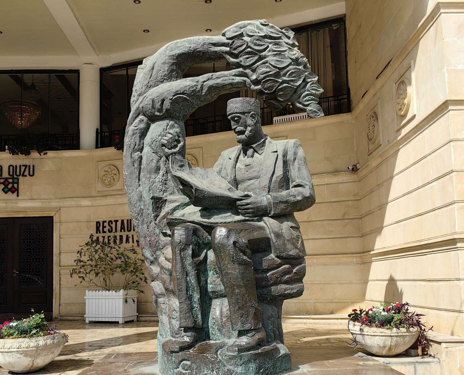 “Zərdabinin heykəlinin yeri dəyişdirilsin!” – ANAR 