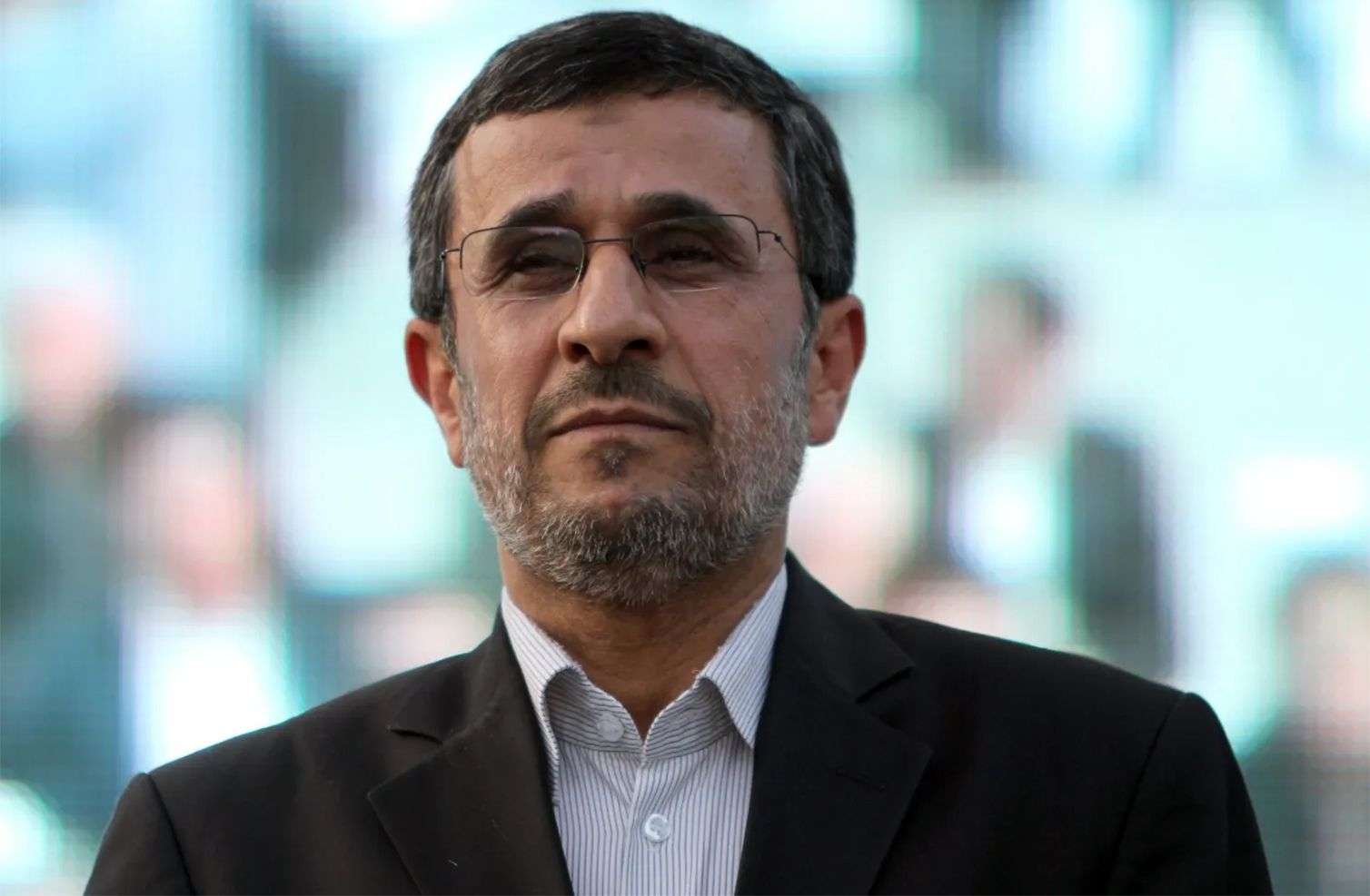 Keçmiş prezidentə danışmaq da qadağan edildi – Əhmədnejaddan çok hərəkət 