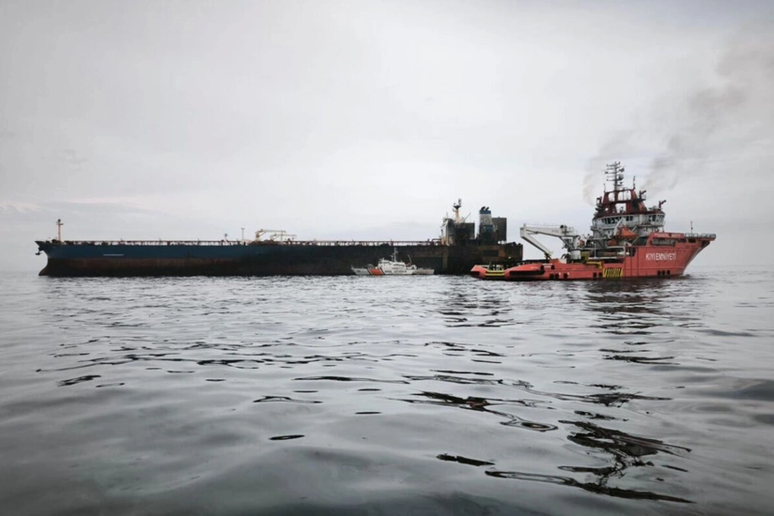 "Kairos" tankerinin heyəti Bolqarıstanda təxliyə olundu 