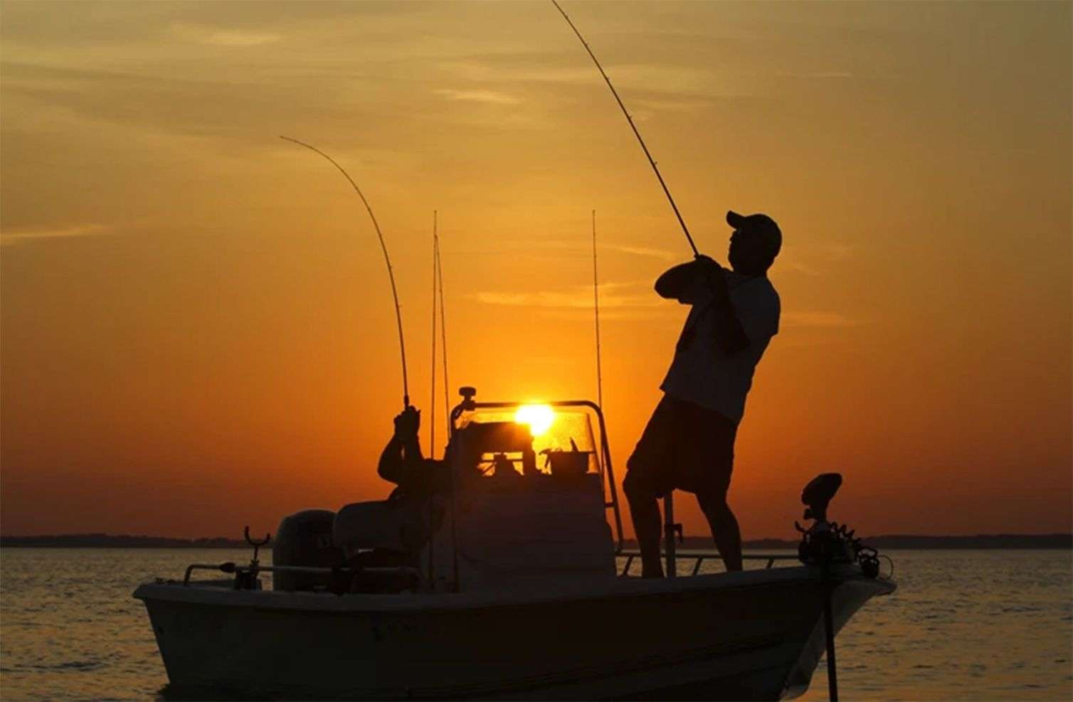 Astarada balıqçılar itkin düşdü 