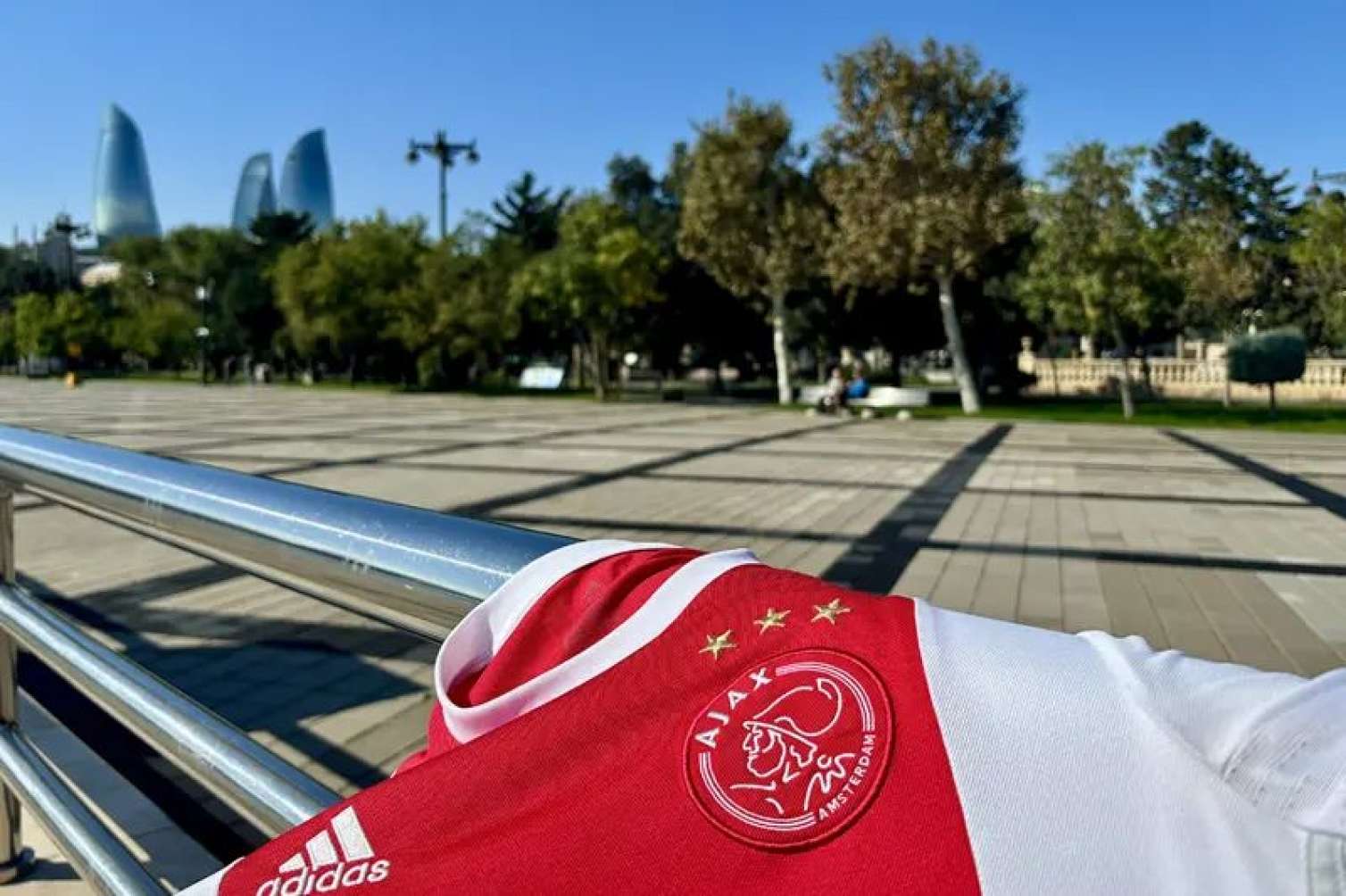 “Ayaks” fanatından Bakı ilə bağlı ilginc MƏQALƏ – FOTO 