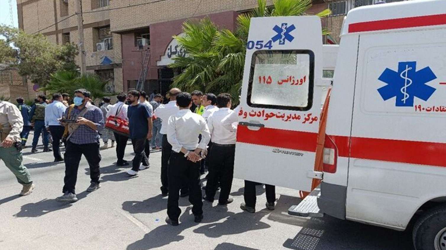 İranda silahlı hücum – SEPAH zabitləri öldürüldü 