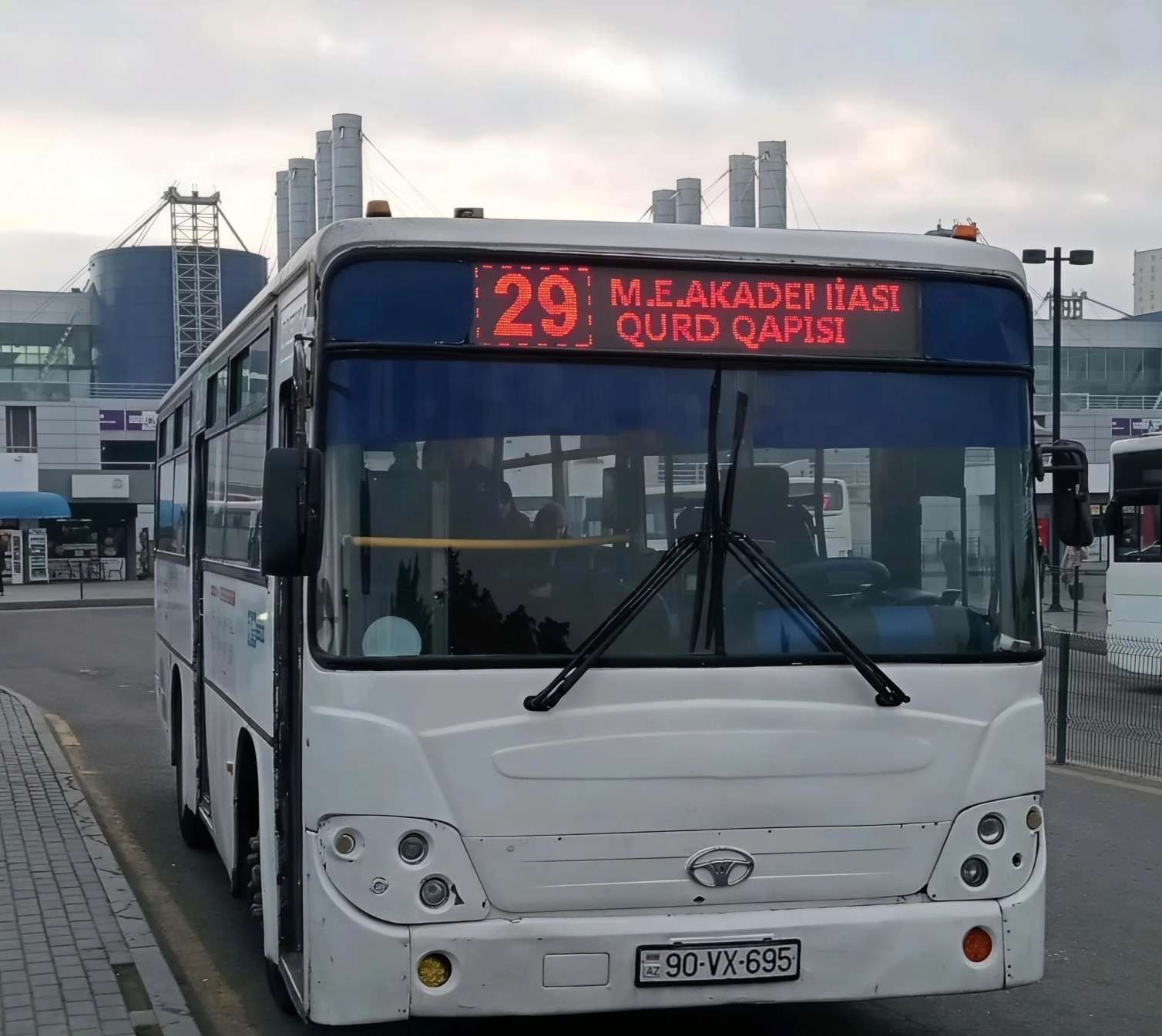 29 nömrəli avtobusda təhlükəli anlar - AYNA daşıyıcı şirkətə xəbərdarlıq etdi - AÇIQLAMA 
