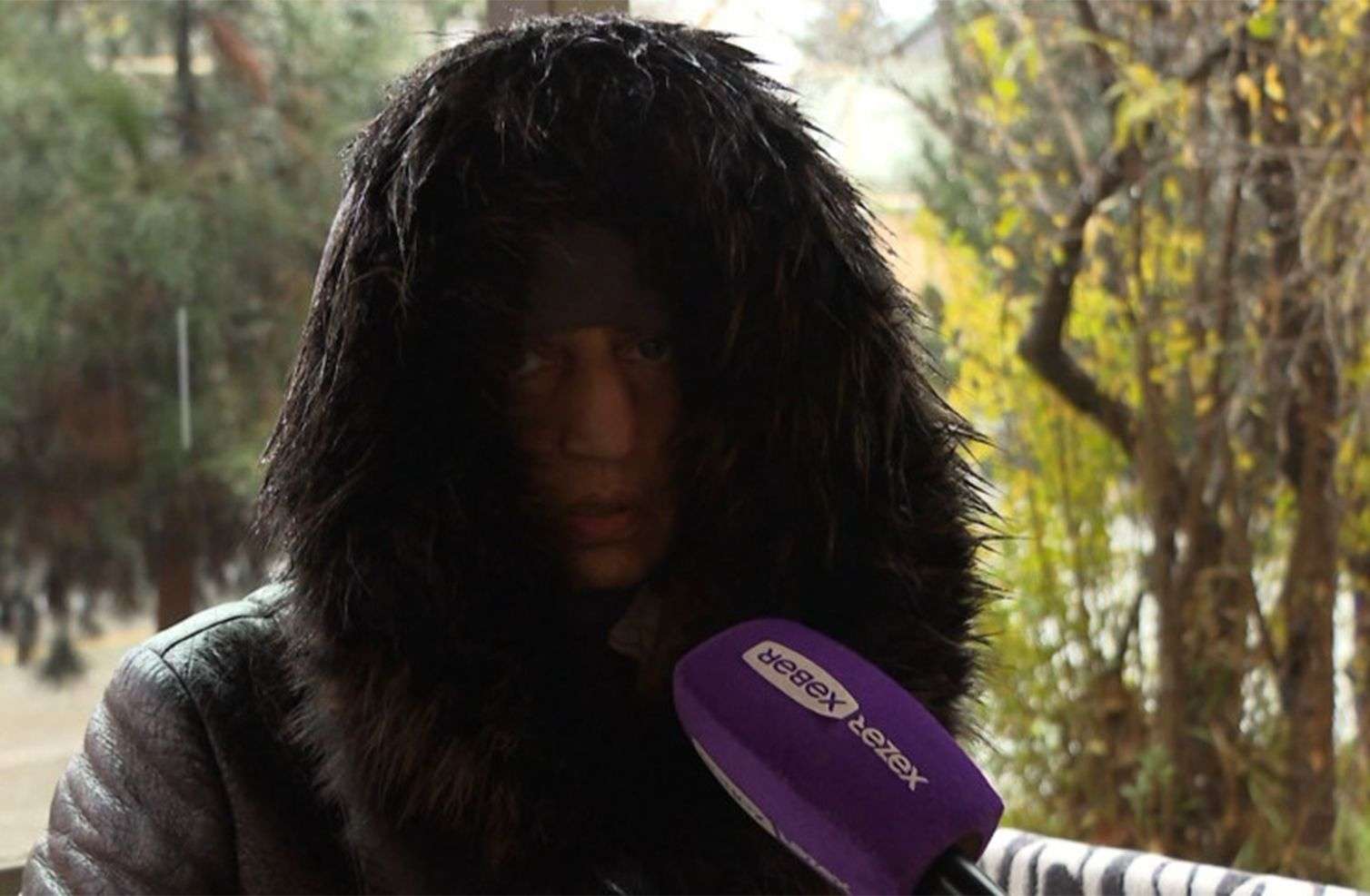 Əri və bacısı evinə buraxmır – Küçələrdə gecələyən qadının acı taleyi – VIDEO 