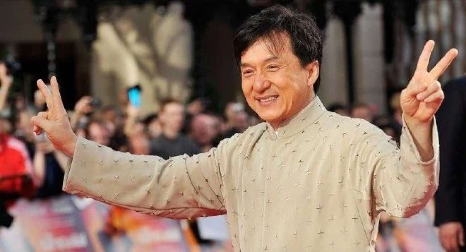 Ceki Çan Xəzər dənizinin sahilində film çəkəcək 