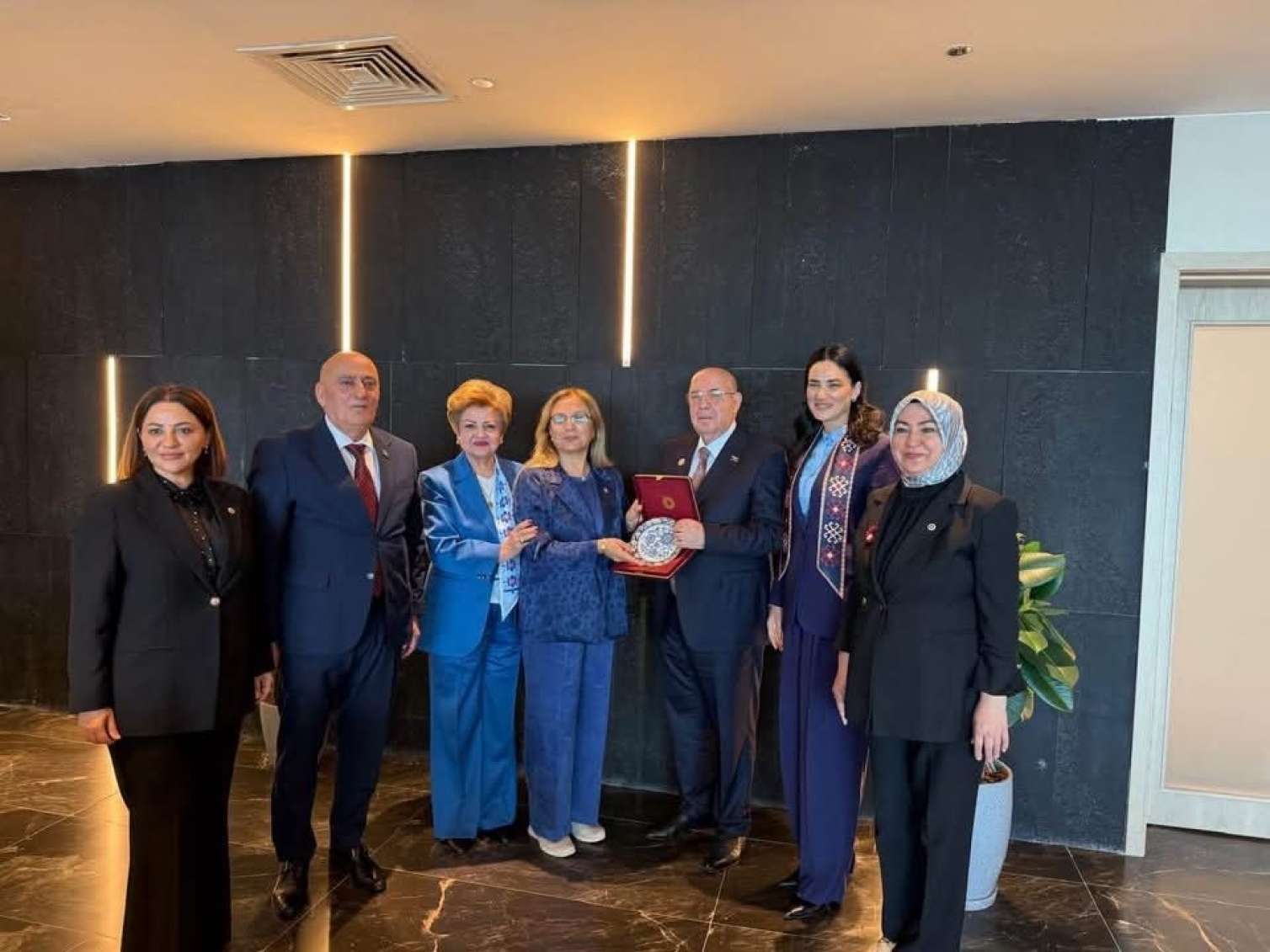 Azərbaycanlı deputatlar Türkiyə parlamentariləri ilə görüşdülər 