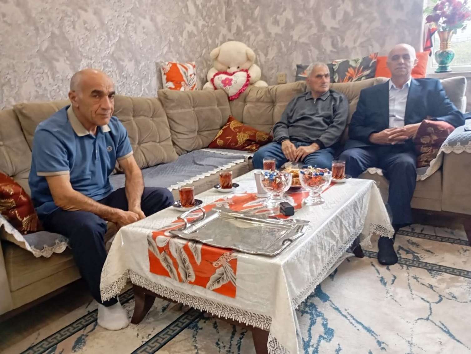 Millət vəkili masallılı təhsil xadimini ziyarət etdi 