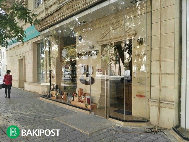 Eldar Mahmudov işə başladı –  Mağazaları açıldı (FOTO)