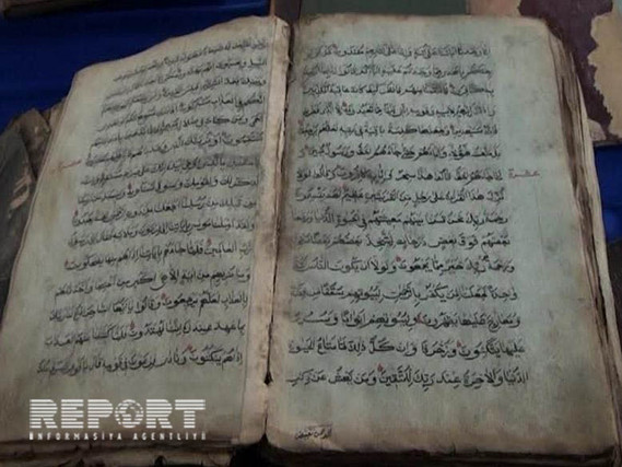 250 yaşlı Quran kitabları tapıldı -  FOTOLAR