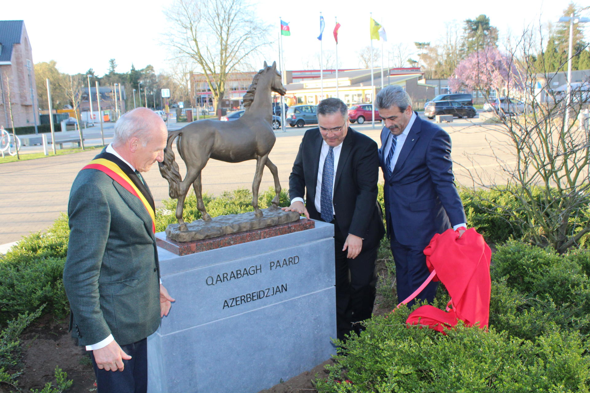 Belçikada Qarabağ Atı abidəsinin açılışı oldu -  FOTOLAR