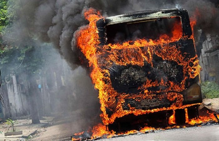  - 52 nəfər avtobusda diri-diri yandı Qazaxıstanda faciə