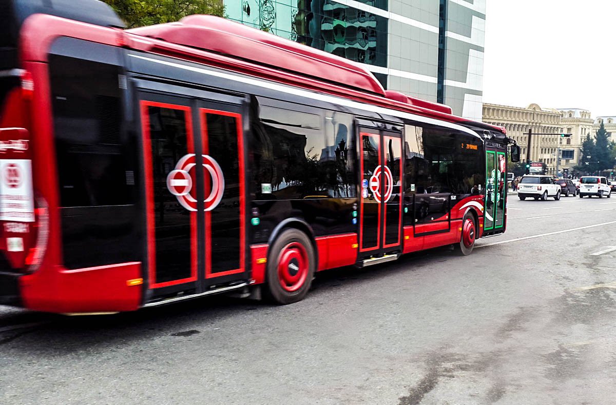 “Baku Bus” sakinləri belə aldadır -  VİDEO