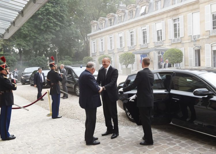 İlham Əliyev Fransa Senatının sədri ilə görüşdü -  FOTO