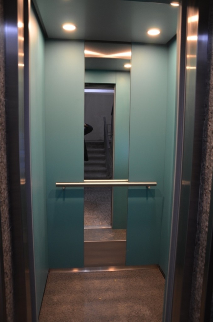 Yeni liftlərin quraşdırılması davam edir -  FOTOLAR