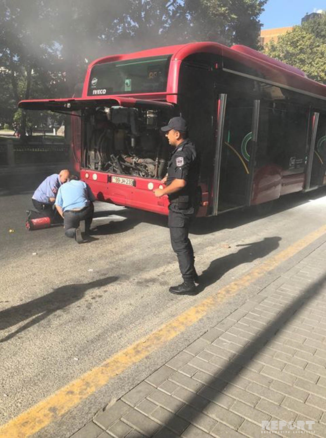 “Baku Bus”ın avtobusunda tüstülənmə -  FOTO / VİDEO