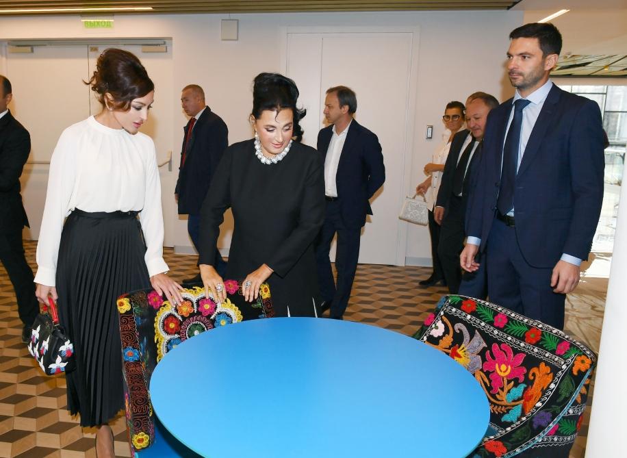 Mehriban Əliyeva “Lujniki” Olimpiya Kompleksində Gimnastika Mərkəzi ilə tanış olub - FOTO