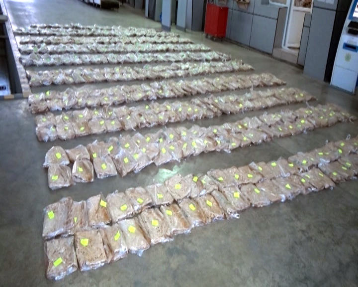 Gömrükçülər 545 kiloqram heroin aşkarladılar – VİDEO+FOTO Gömrükçülər 545 kiloqram heroin aşkarladılar – VİDEO+FOTO