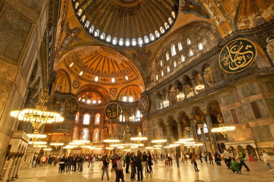 Rusiya mətbuatı: ““Aya Sofya”nın məscid olması Qərbi Ərdoğana qarşı çevirəcək”