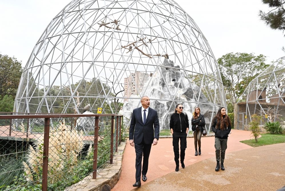 Prezidentlə ailəsi zooparkın açılışında -  FOTO - YENİLƏNİB
