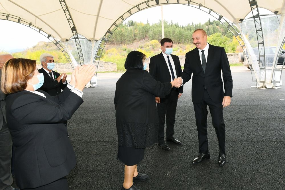 Prezident və xanımı ictimaiyyət nümayəndələri ilə görüşdü -  FOTOLAR