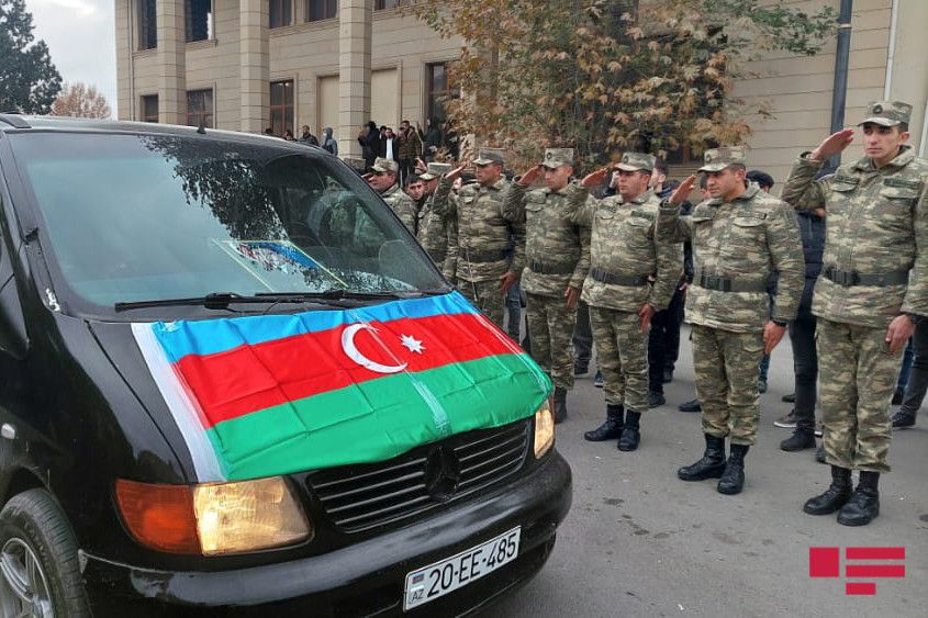 Şəhid Natiq Əliyevlə vida mərasimi - FOTOLAR Şəhid Natiq Əliyevlə vida mərasimi - FOTOLAR