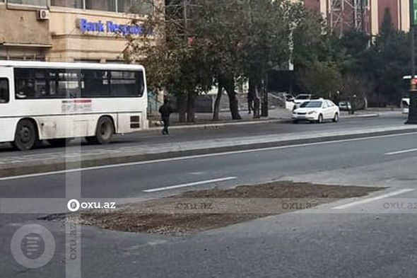 Bakıda intensiv hərəkət olan küçədə yol çökdü - FOTOLAR 