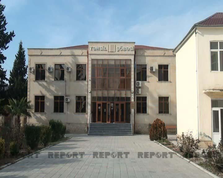 Ucarda məktəbin tavanı dərs zamanı uçdu - FOTO Ucarda məktəbin tavanı dərs zamanı uçdu - FOTO