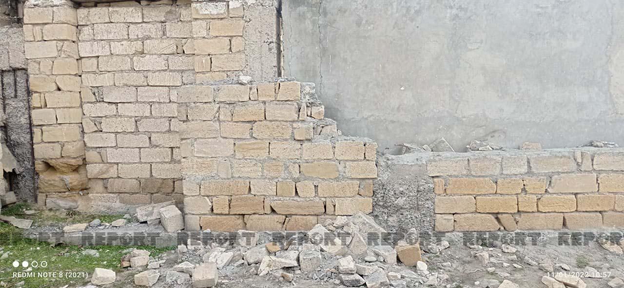 Ucarda məktəbin tavanı dərs zamanı uçdu - FOTO Ucarda məktəbin tavanı dərs zamanı uçdu - FOTO