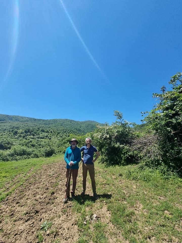 Fransa səfiri Yardımlıya getdi, ot biçdi - FOTO 