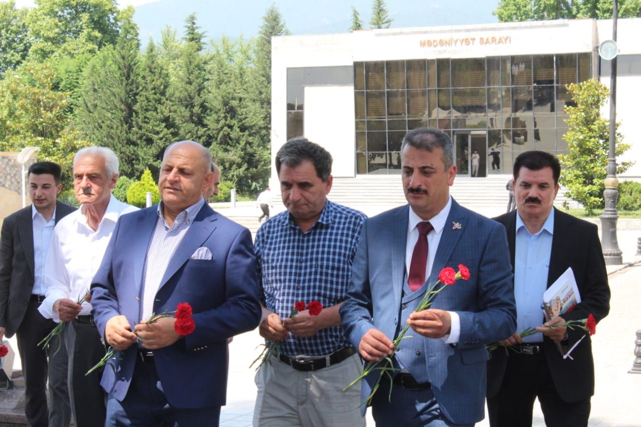 Yusif Məhəmmədoğlunun yeni kitabı təqdim edildi - FOTO Yusif Məhəmmədoğlunun yeni kitabı təqdim edildi - FOTO