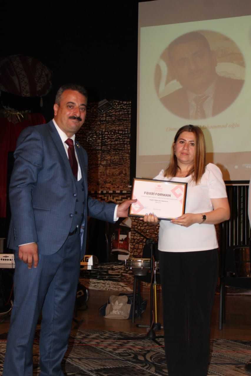 Yusif Məhəmmədoğlunun yeni kitabı təqdim edildi - FOTO Yusif Məhəmmədoğlunun yeni kitabı təqdim edildi - FOTO
