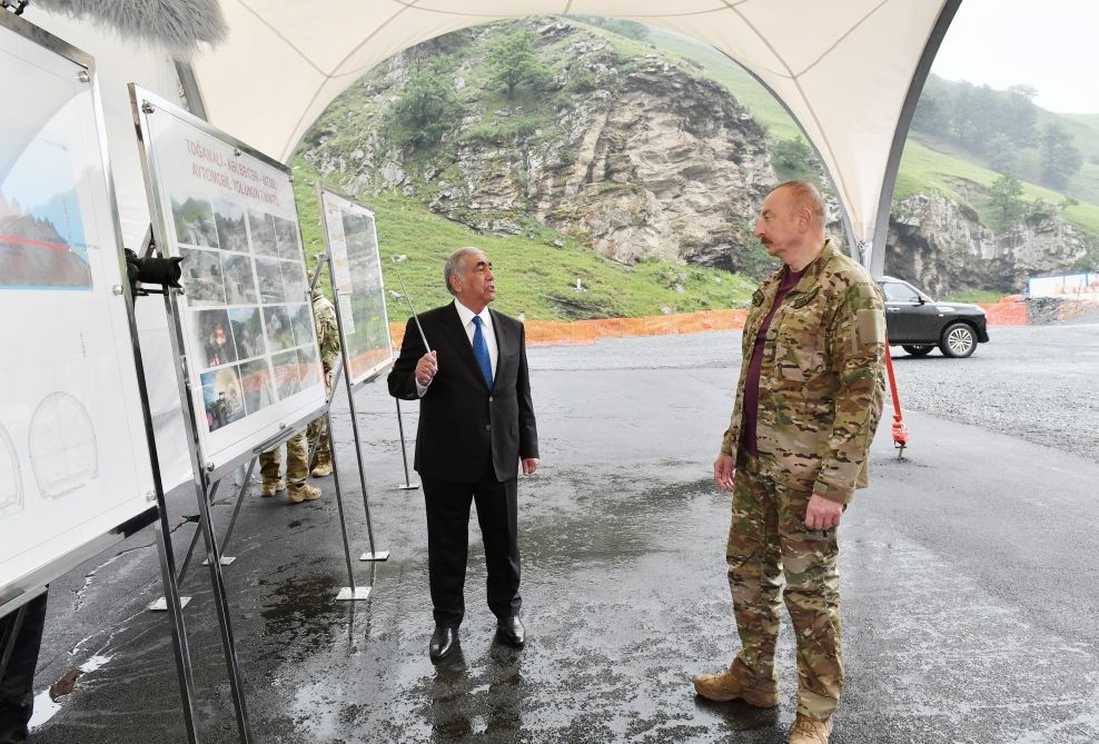 Prezident Göygöldə inşa edilən iki tunelin tikintisi ilə tanış oldu -  FOTO