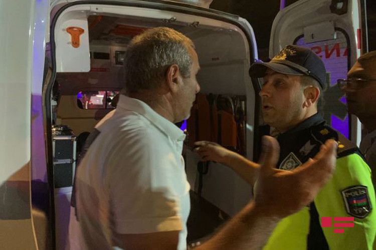 Abşeronda polisin qovduğu avtomobil qəzaya düşdü: yaralananlar var - FOTO