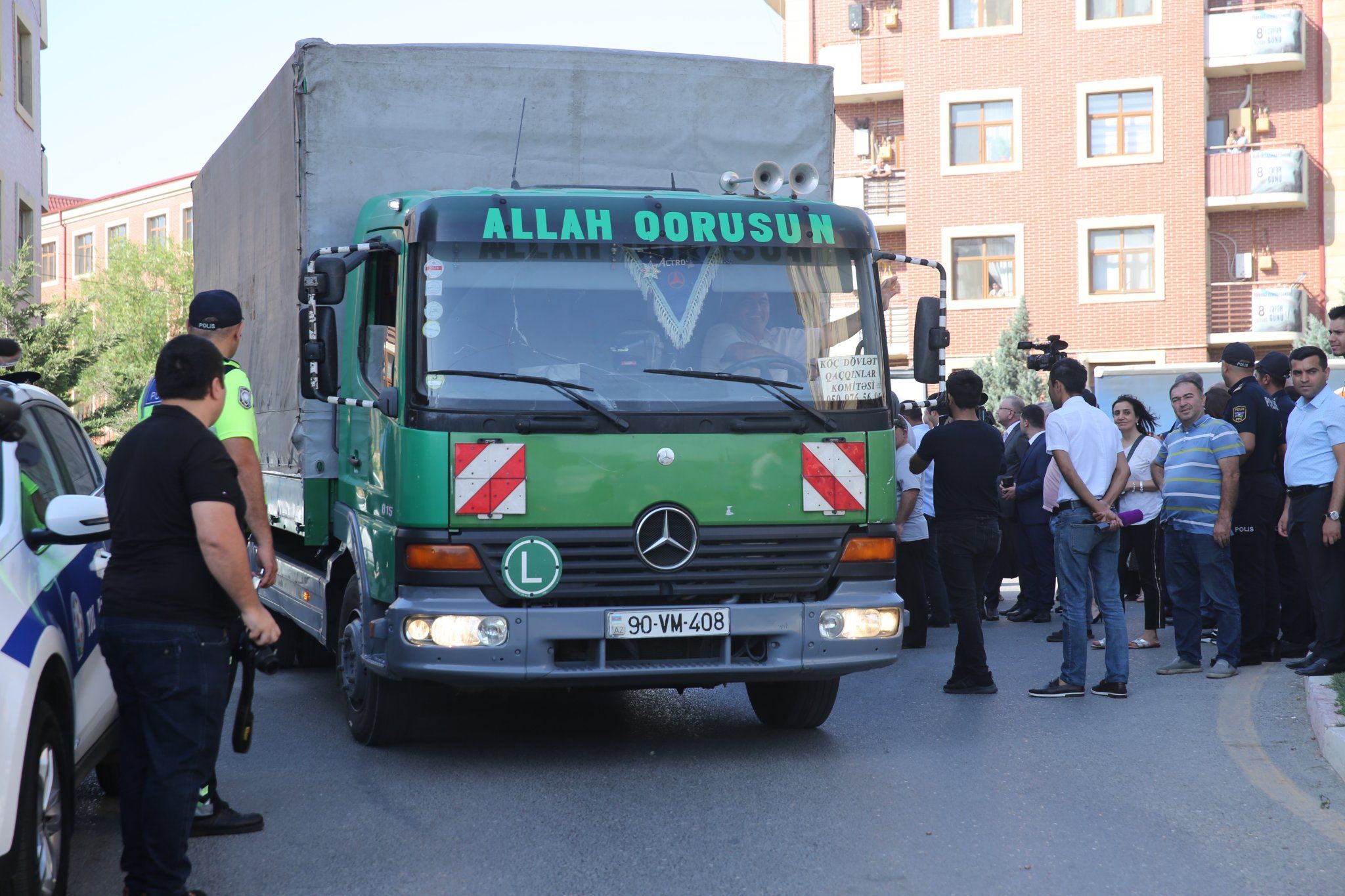 Bakupost.az - Daha 10 ailə Ağalıya yola salındı