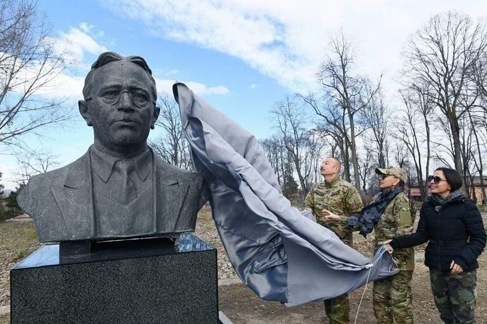 Üzeyir təntənəsi və ermənilərin yalançı